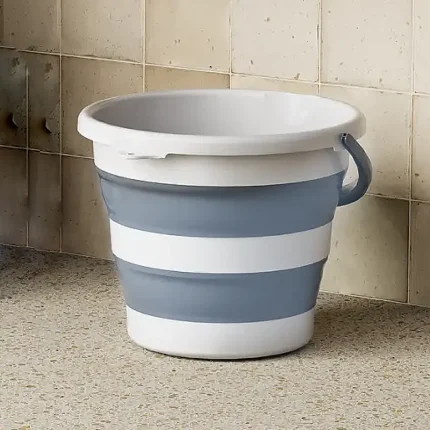 سطل تاشو دسته دار دنیاپلاستیک 12 لیتر سفیدطوسی کد 50017